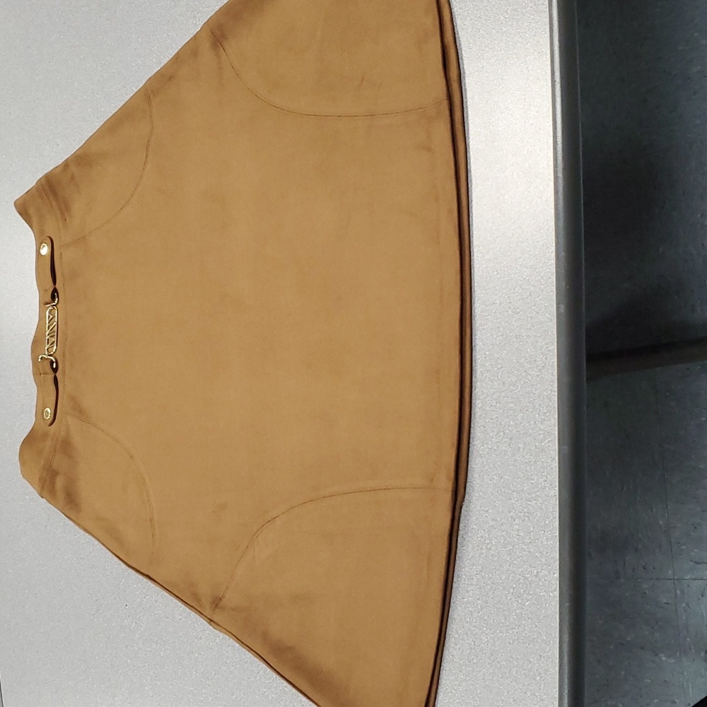 MARC NEW YORK ANDREW MARC skirt,  SIZE S.